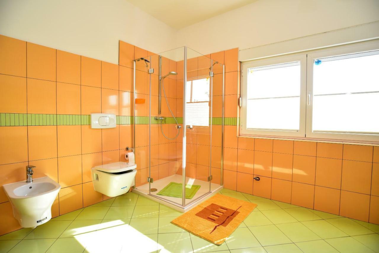 Ankin Dvor Villa Galovac  Buitenkant foto